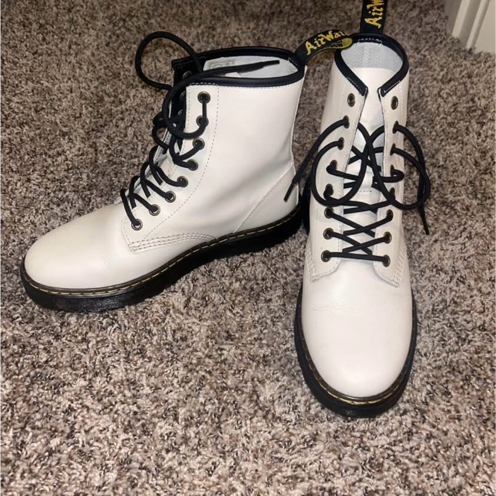 Stylish Women's Black Shoes